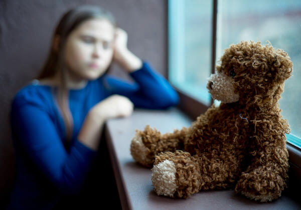 Young girl in Geelong with teddy bear needs a family violence lawyer